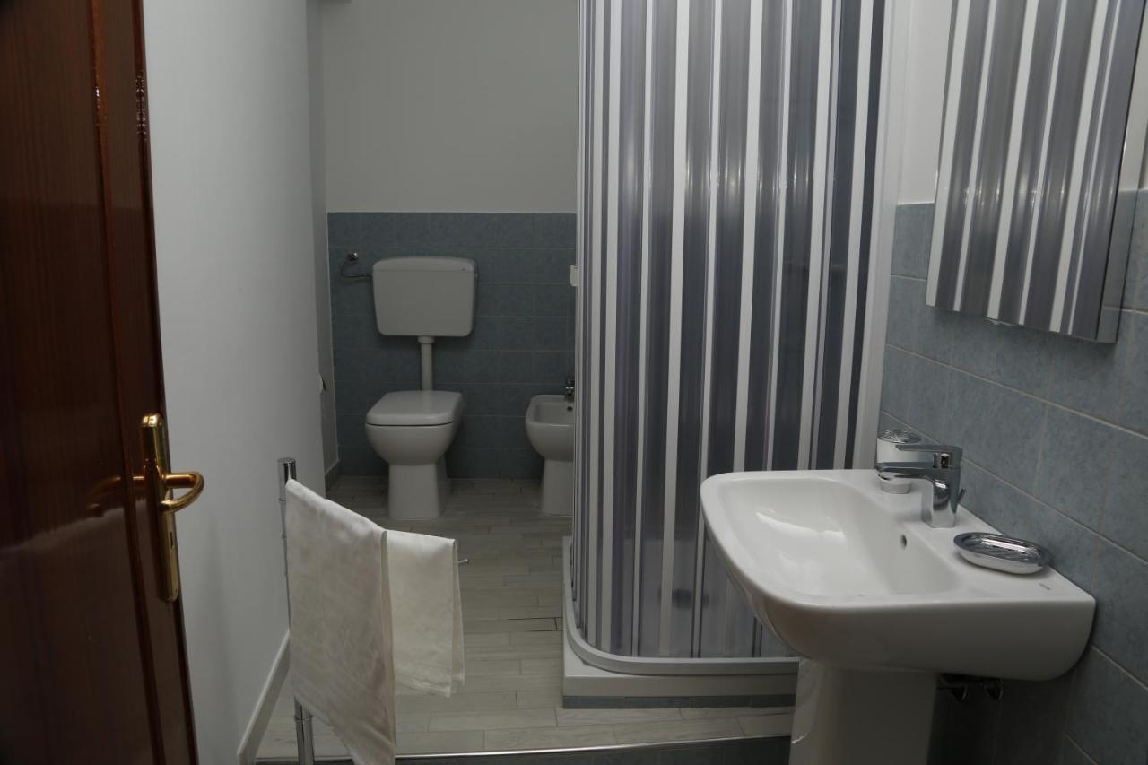 B&B Al Centro Nicosia Buitenkant foto